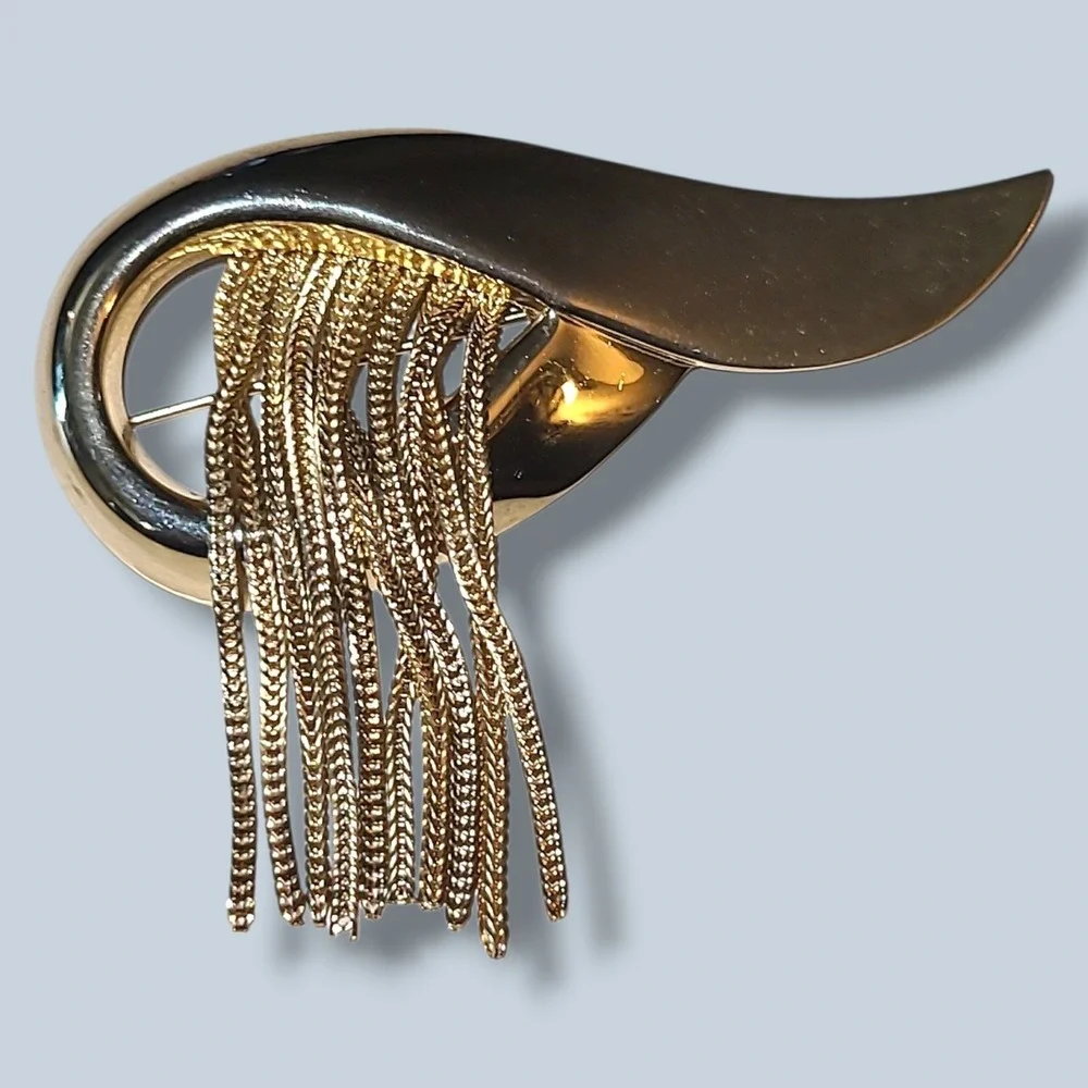 Vintage Gold Tone Modernist Brooch Pin Chain Fringe Waterfall